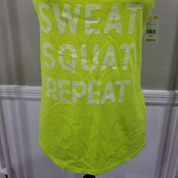 ATHLETECH Tank Top Color Green. - Picture 3 of 10